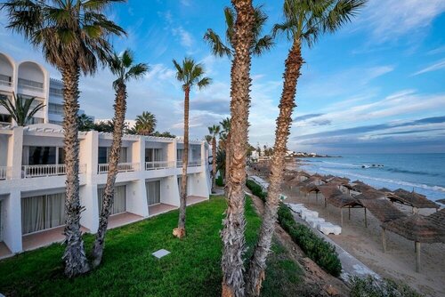 Гостиница Hotel Bel Azur Thalasso & Bungalows в Тунисе