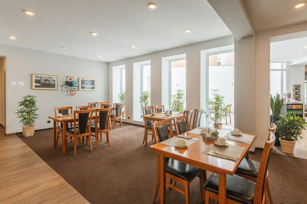 Фото Novum Hotel Bruy
