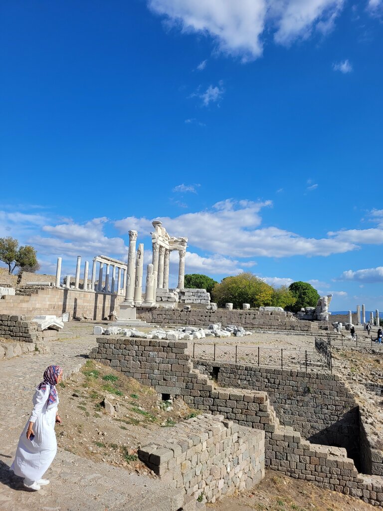 Museum Pergamon Ancient City, Bergama, photo