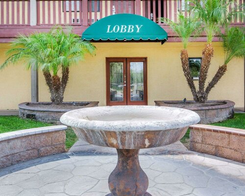 Гостиница Quality Inn San Bernardino в Сан-Бернардино