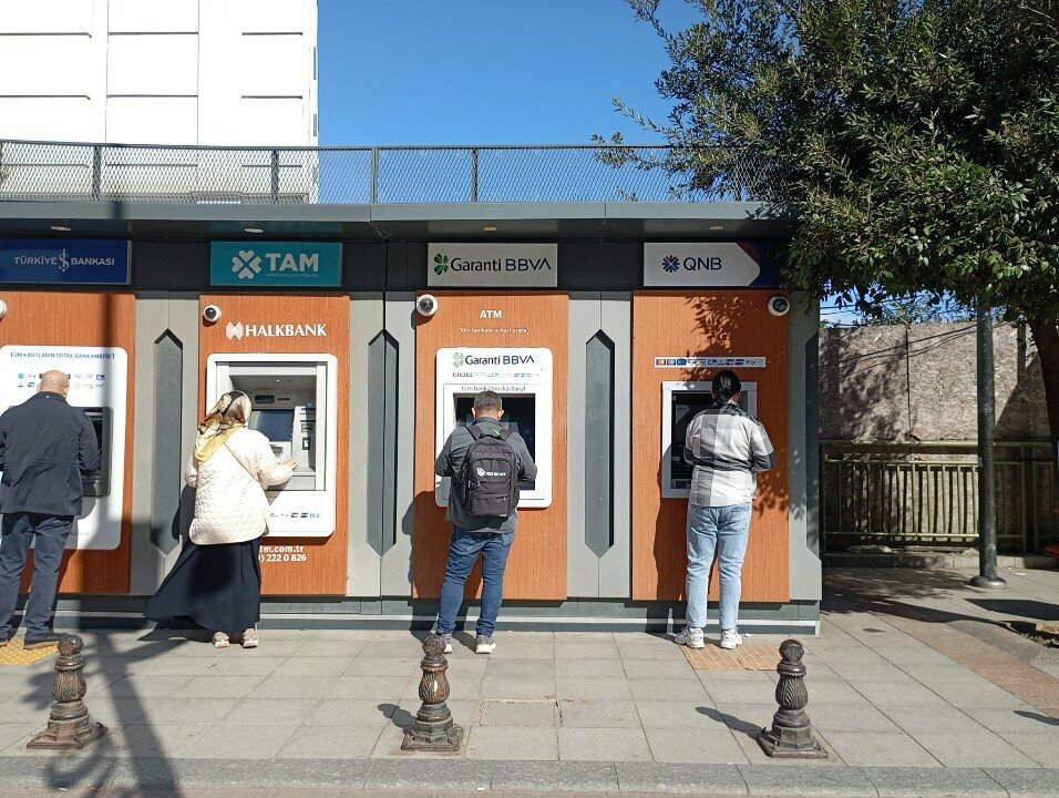 ATM QNB ATM, Istanbul, photo