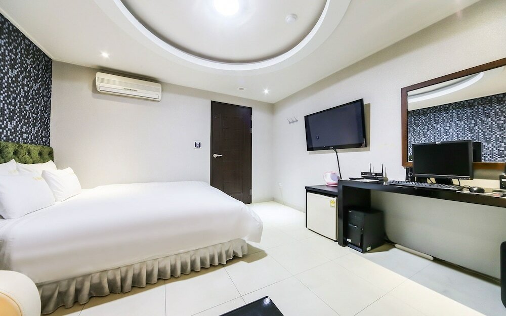 Фото Changwon Sangnam-dong Q