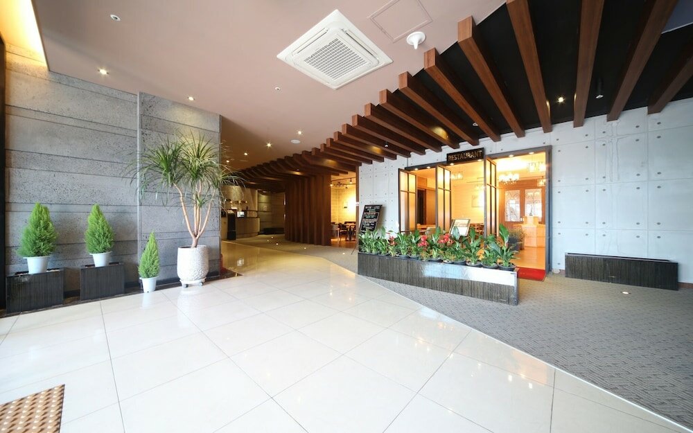 Фото Changwon Bukmyeon Nouage Cullinan