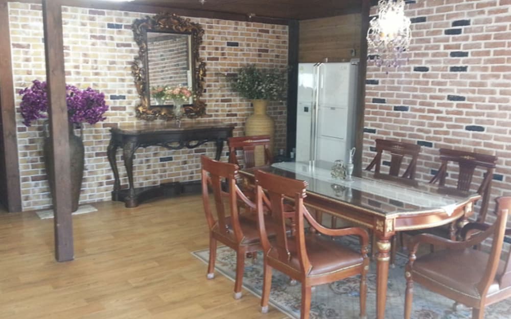 Фото Yeosu Elvino Pension