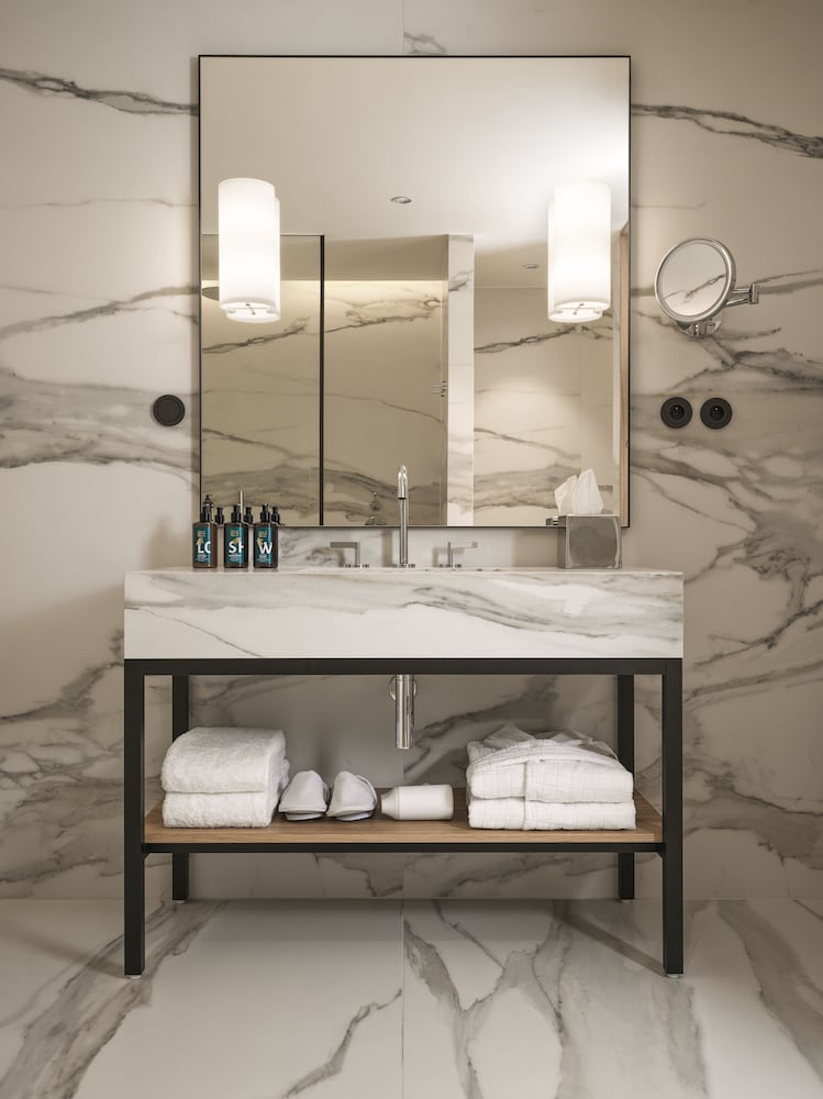 Фото Отель The Julius Prague