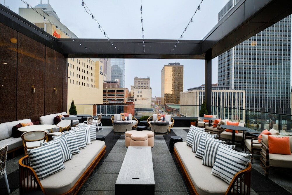 Фото Hotel Indy, Indianapolis, a Tribute Portfolio Hotel