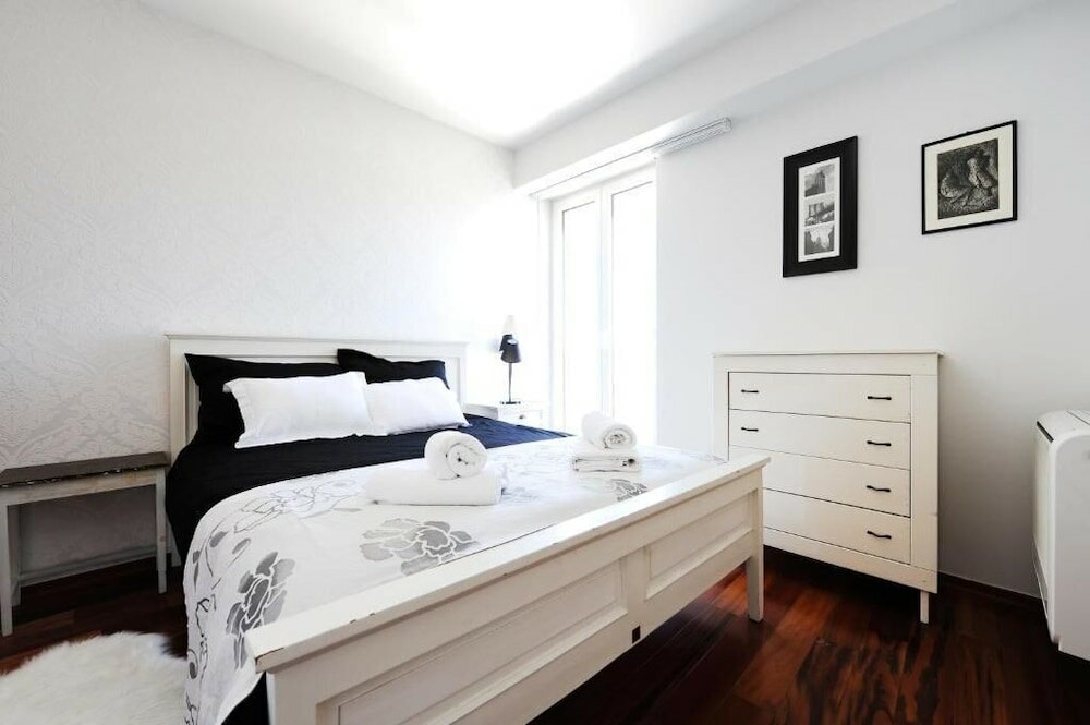 Фото Sunset Penthouse Apartment with Hot Tub