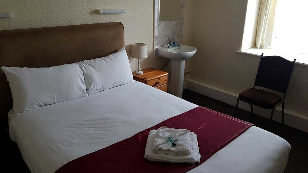 Фото The Waverley Guest House