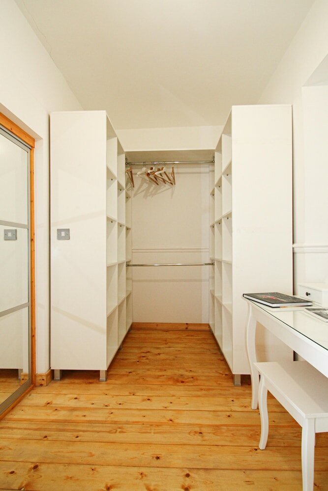 Фото Lavish Apartment sleeps 5 Lanark