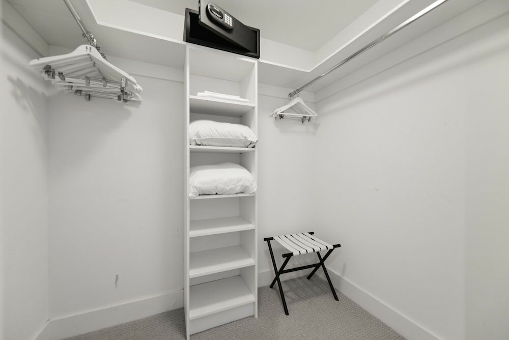 Фото Stunning ocean view condo in Hyde Beach