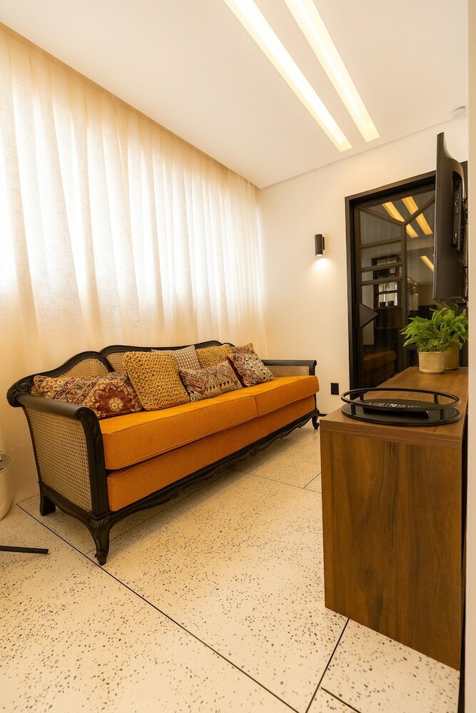 Фото B. Homy - Mercúrio Consolação