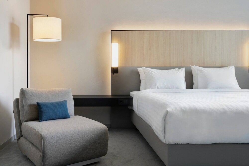 Фото Courtyard by Marriott Freiburg