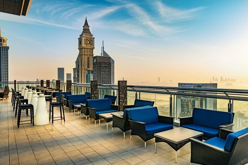 Гостиница Four Points by Sheraton Sheikh Zayed Road в Дубае