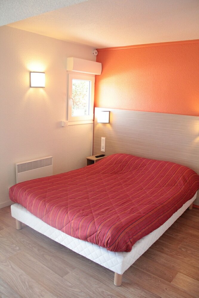 Фото Premiere Classe Beauvais