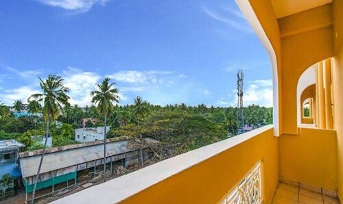Гостиница Fabhotel Radha Residency
