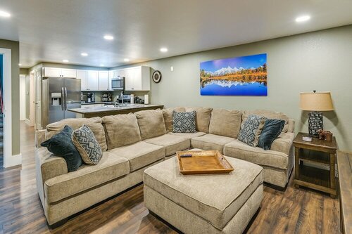 Гостиница Laramie Gem 1/2 Mi to University of Wyoming! в Ларами