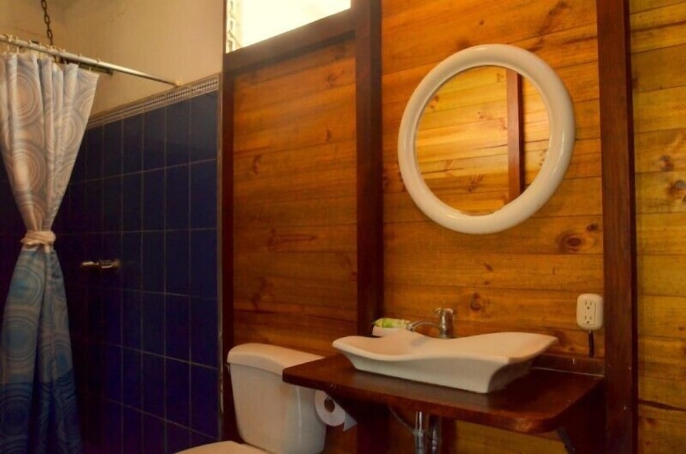 Фото Hotel Cabinas La Playa