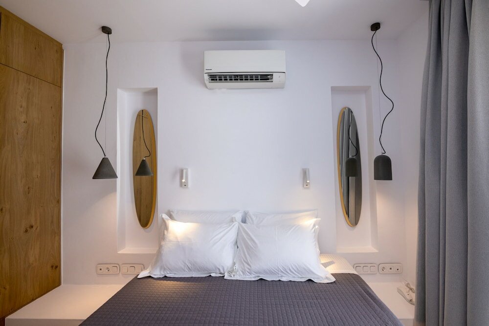 Фото White Holidays Project