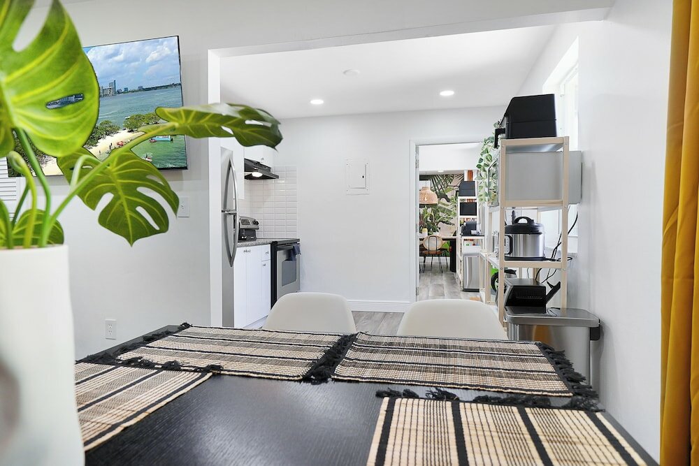 Фото 28 Guest - 4 Kitchens. Jungle Retreat in Heart Wynwood