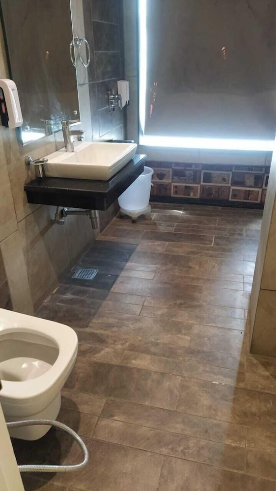 Фото Redwood Resort