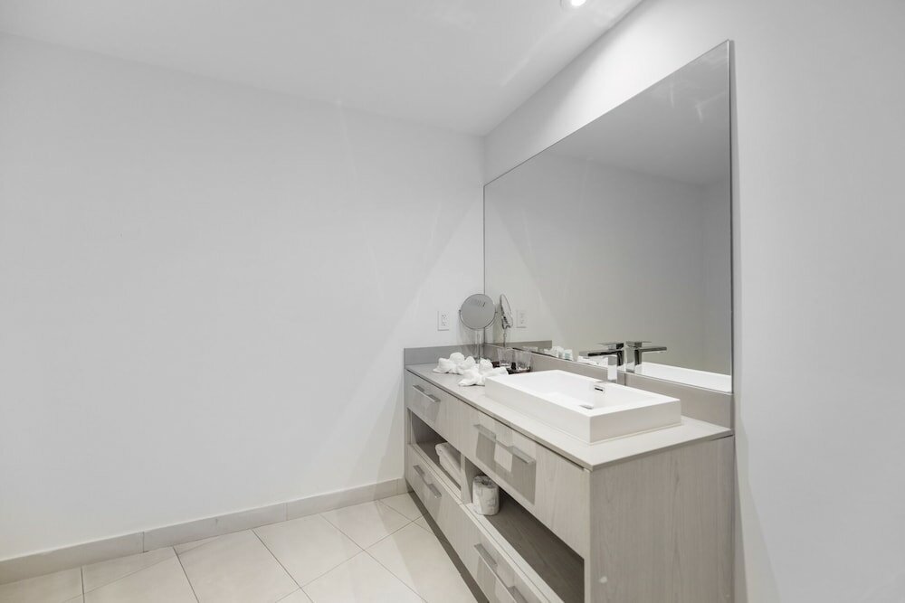 Фото Lux Condo at Hollywood Beach