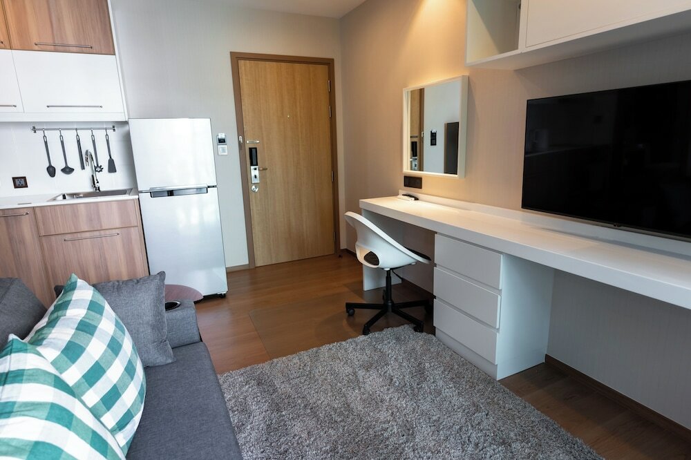 Фото Title V X413