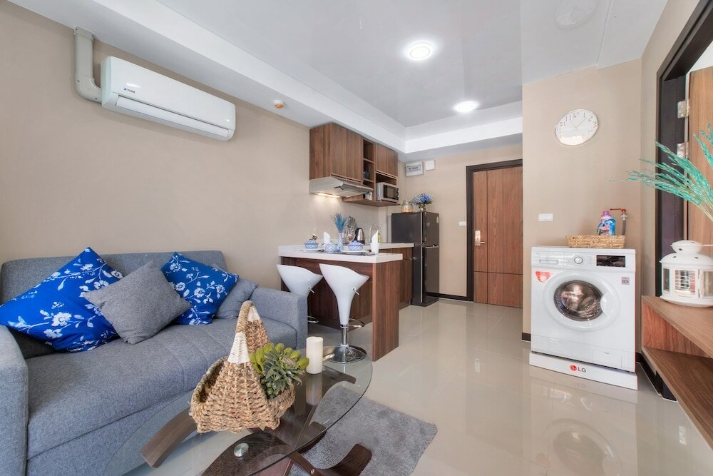 Фото Naiharn Sea Condominium S311