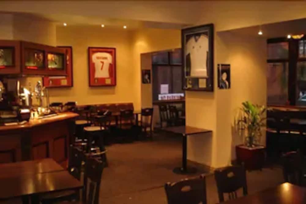 Фото Amblehurst Hotel