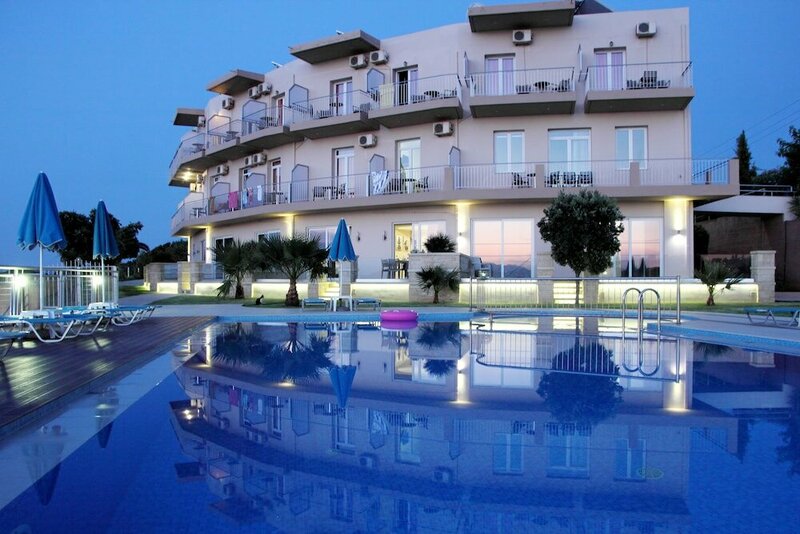 Гостиница Renieris Hotel