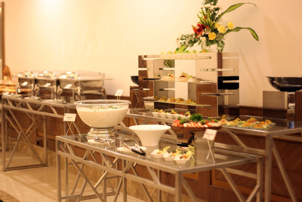 Фото Ramada Plaza by Wyndham Chennai