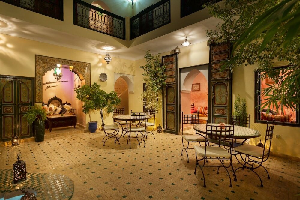 Фото Riad Julia
