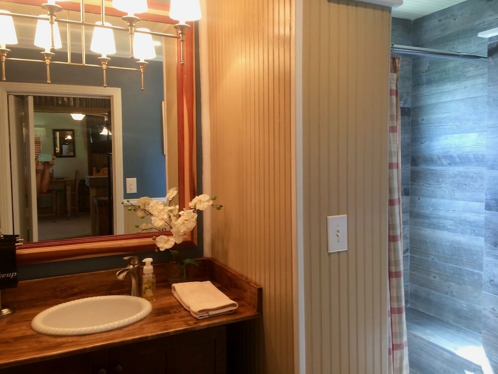 Фото The Old Liberty Schoolhouse