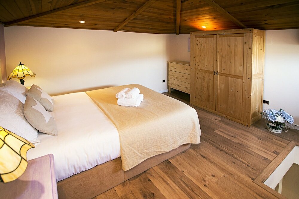 Фото Heavenly & Ocean Blue Apartment