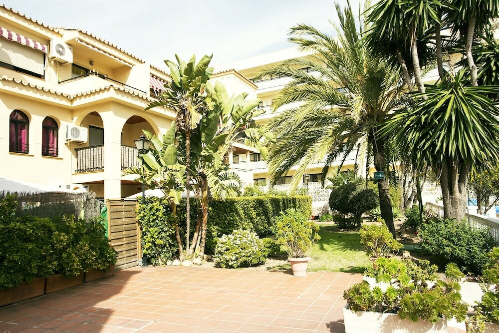 Фото Heavenly & Ocean Blue Apartment