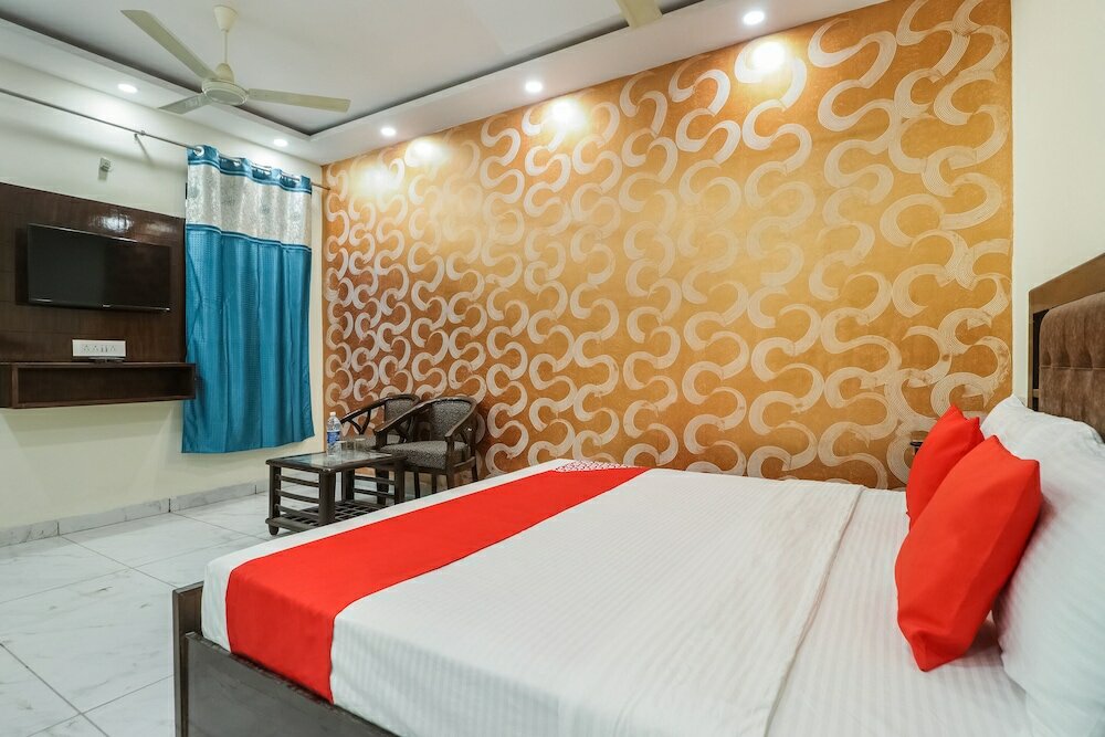 Фото Oyo 45917 Victoria Crossroads