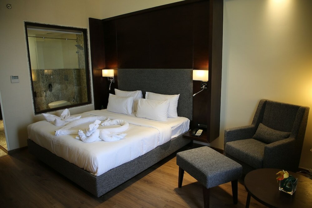 Фото Отель Hariyali Resort