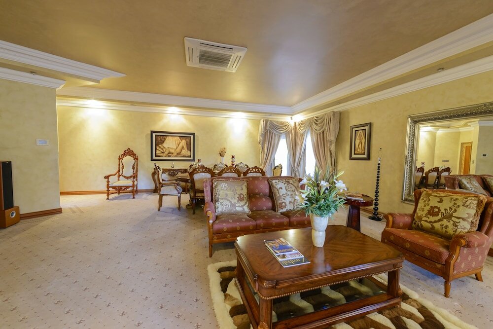 Фото Equestrian Royal Boutique Hotel & SPA