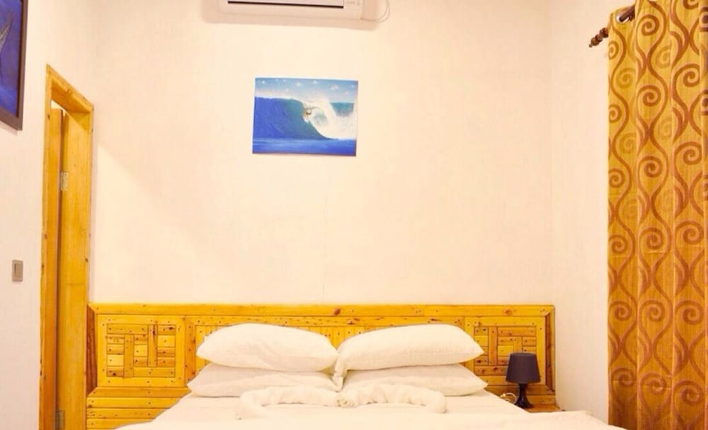 Фото Madagali Inn