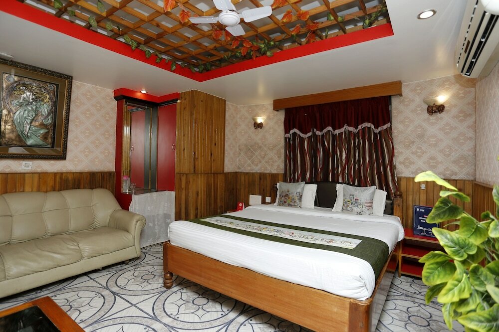 Фото Oyo 3616 Hotel Knight Inn Shillong