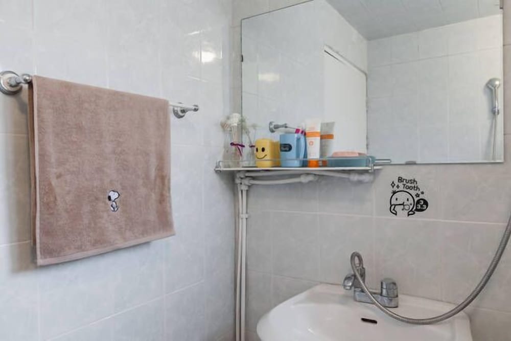 Фото Kiki House 2 Hongdae Stn