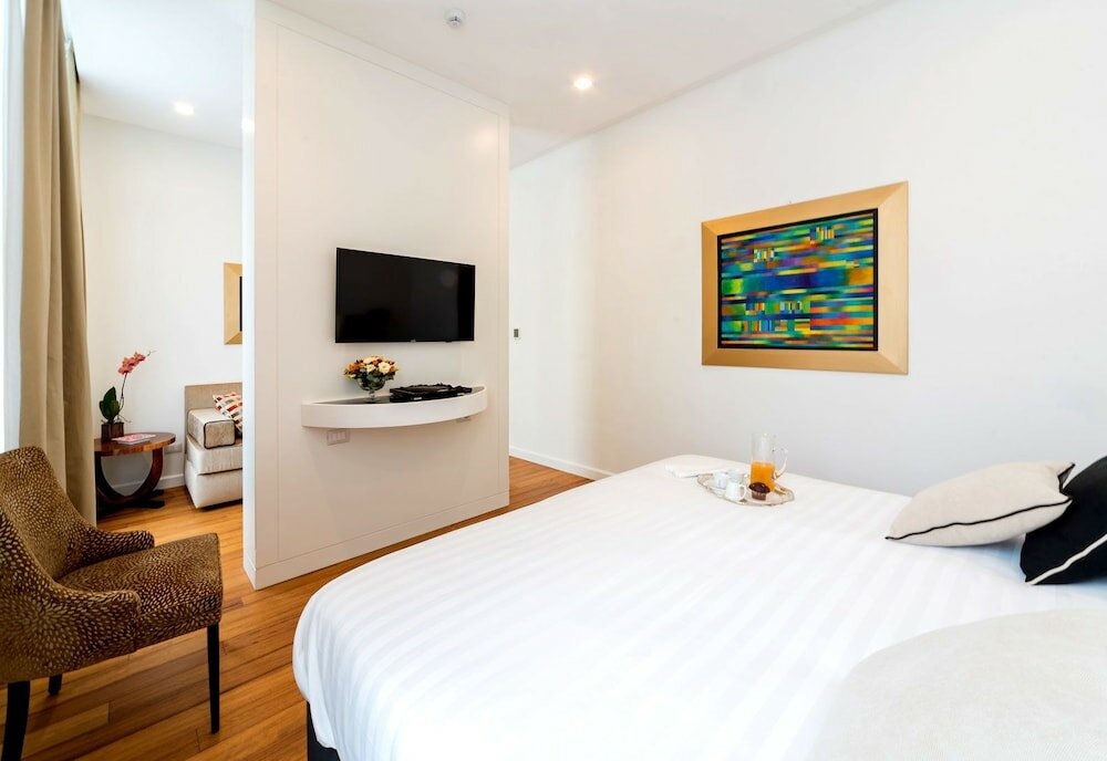 Фото 900 Piazza del Popolo