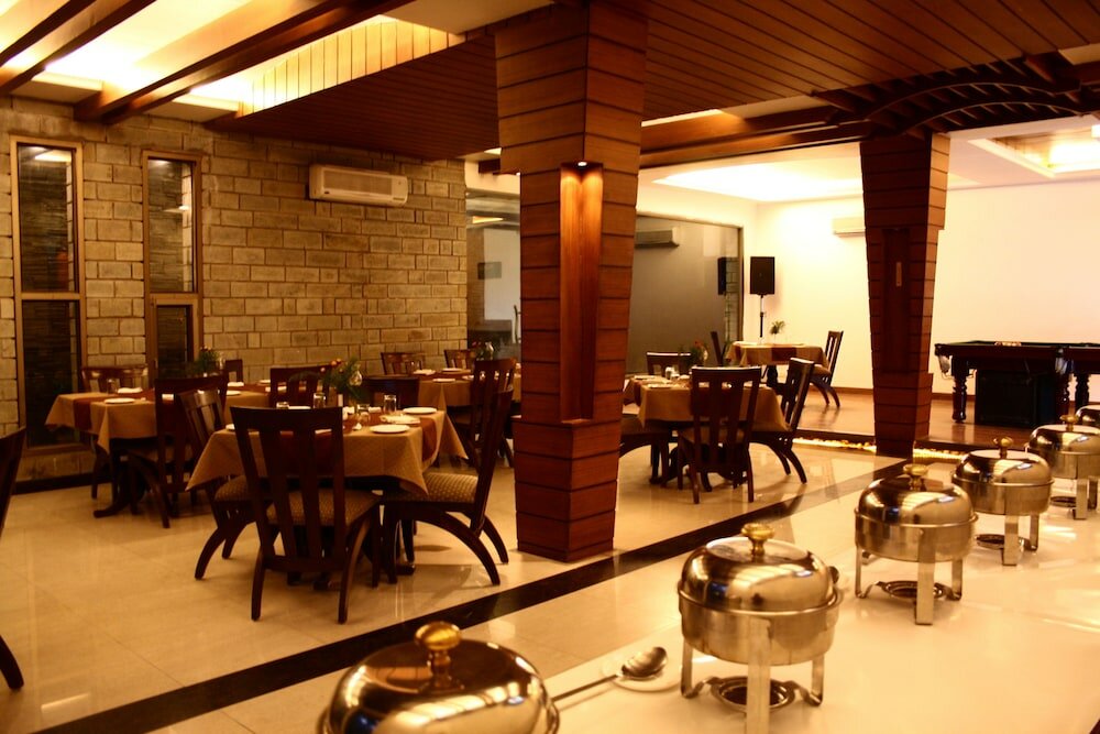 Фото Kasauli Castle Resort