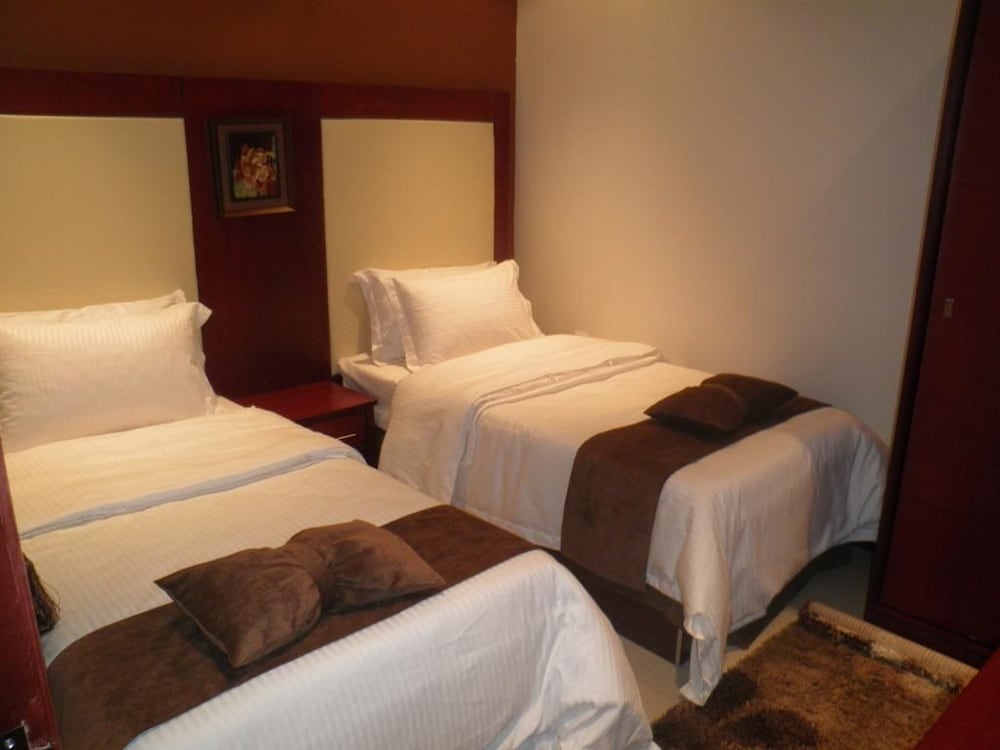 Фото AlMuhaidb Nadwaa Aparthotel