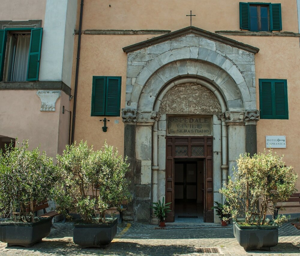 Фото Hotel Capranica