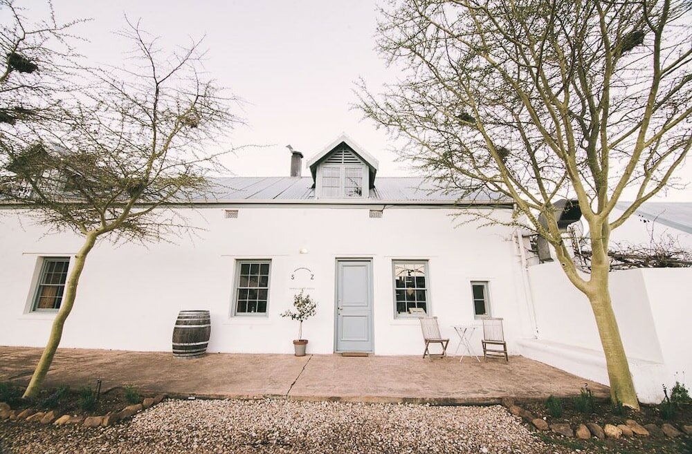 Фото Shiraz Estate Villa & Studios