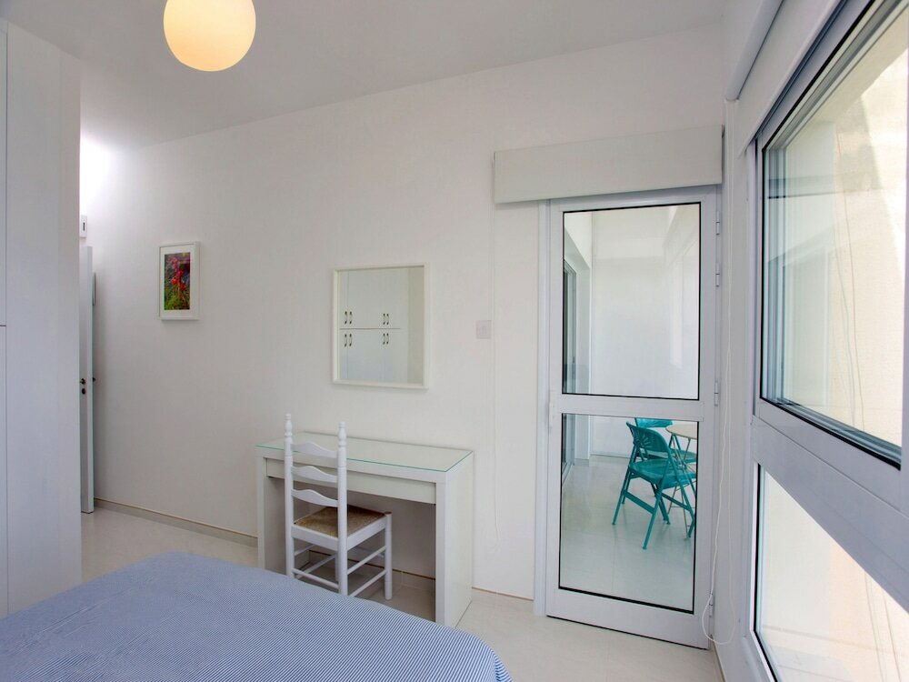 Фото Limassol on the Beach Apartment