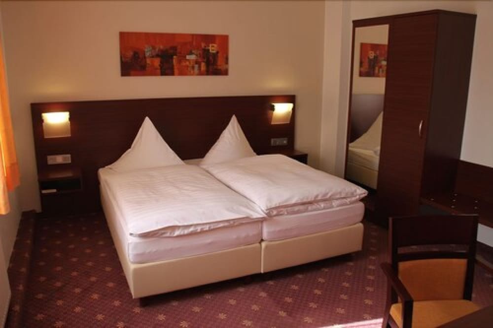 Фото Haus Sparkuhl Hotel Garni