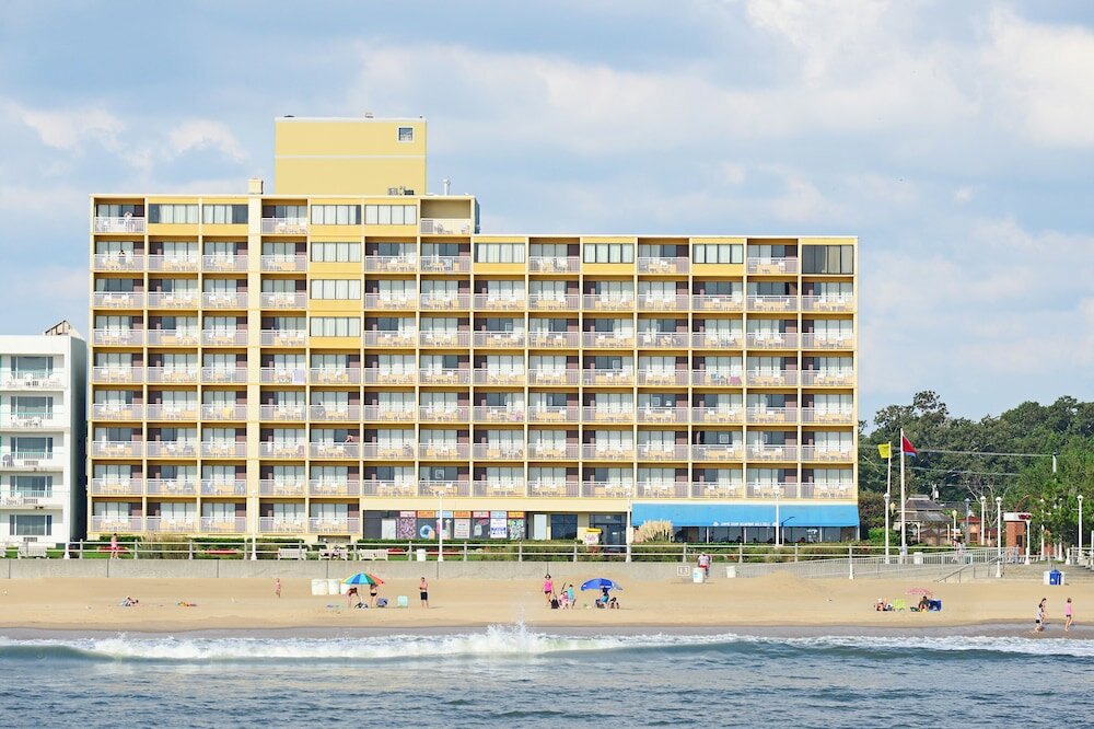 Фото Four Points by Sheraton Virginia Beach Oceanfront