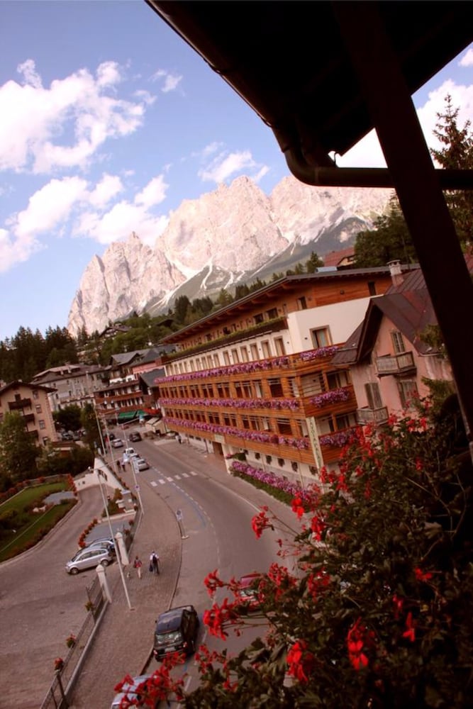 Фото Hotel Majoni