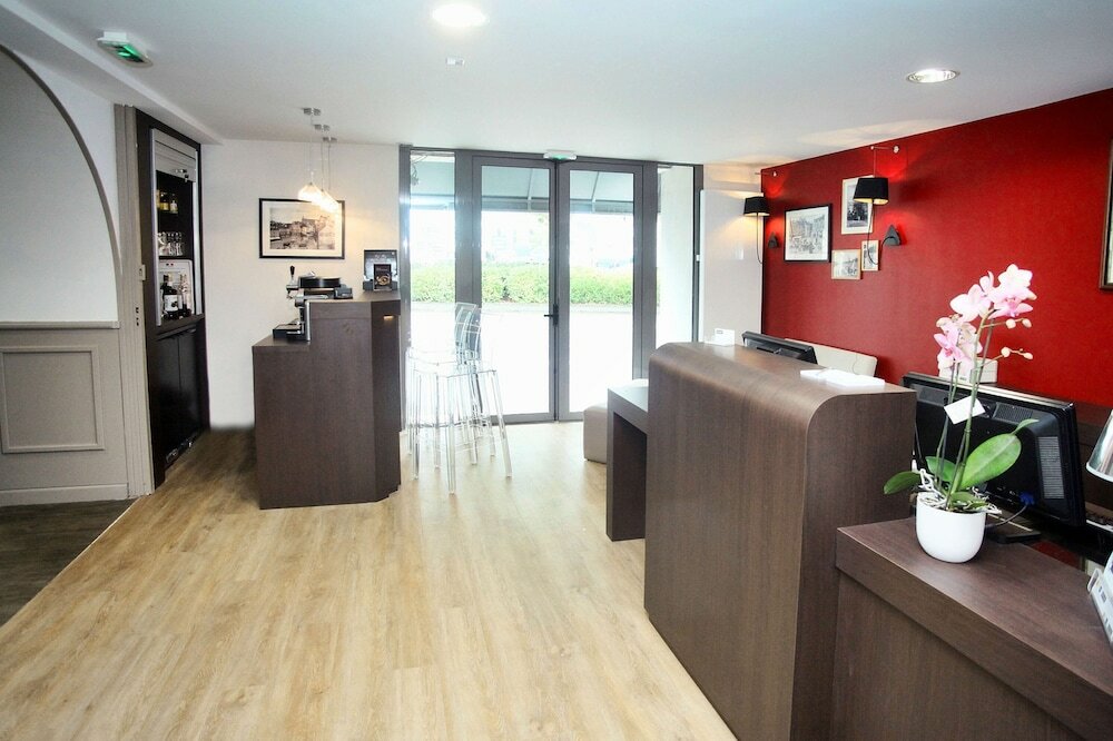 Фото Kyriad Vannes Centre Ville